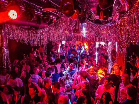 Los globos los angeles. Don't recommend it. Plus they don't offer free water cups and I gotta pay 6$ for one like reallly ?" Top 10 Best Los Globos Nightclub in Los Angeles, CA - November 2023 - Yelp - Los Globos, TigerHeat, Catch One, Echoplex, Lash LA Social House, Bootie Mashup: LA, The Belasco, The Roxy Theatre, Hully Gully. 