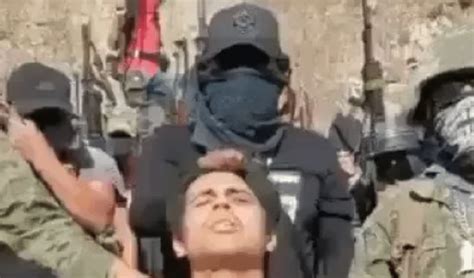 During the Los Zetas empire they became a fearsome and bloodthirsty cartel; where they exerted violence they caused real bloodbaths, unbeatable as an armed group. Then they were reinforced with deserters from the Guatemalan army, the so-called Kaibiles, who brought to Mexico the practice of beheading, which became a modality of death implanted .... 