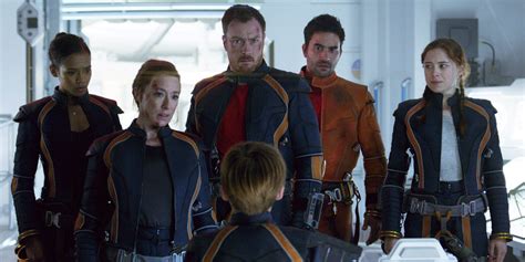 Lost in space series cast