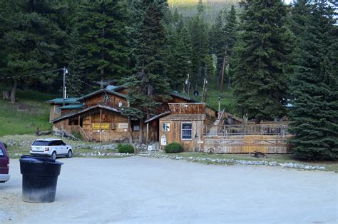 Lost trail hot springs. Hot springs in Montana are second to none. Whether you crave the luxury of an amenity-filled resort or the solitude of a natural spring, you’ll find it in the Treasure State. And if you happen to find … 