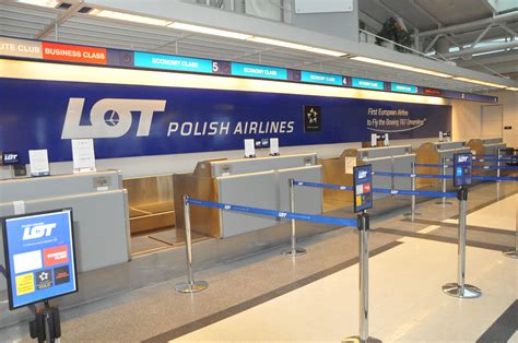  Starting your journey at one of the following airports? Online check-in is available only on the local airport website. Select a city and check in: Dubrovnik (opens in a new tab), Podgorica (opens in a new tab), Sarajevo (opens in a new tab), Skopje (opens in a new tab), Split (opens in a new tab), Tirana (opens in a new tab), Zadar (opens in a ... 