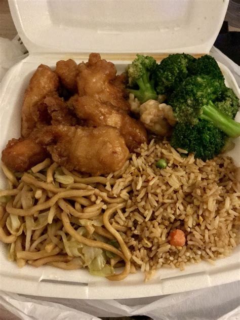 Lots of Luck Cafe – Chinese Food