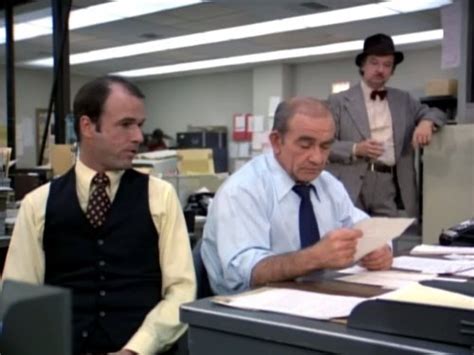 Lou Grant: Season Two - amazon.com