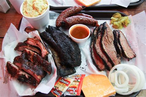 Louie mueller bbq. Nov 9, 2017 · Louie Mueller Barbecue, Taylor: See 439 unbiased reviews of Louie Mueller Barbecue, rated 4.5 of 5 on Tripadvisor and ranked #1 of 38 restaurants in Taylor. 