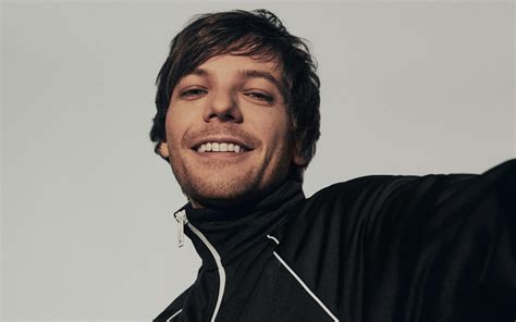 Louis tomlinson documentary. Sep 20, 2023 · Louis Tomlinson 's 2023 documentary, All Of Those Voices, will soon be available for fans to watch from the comfort of their homes. Following the release of the One Direction star’s documentary ... 