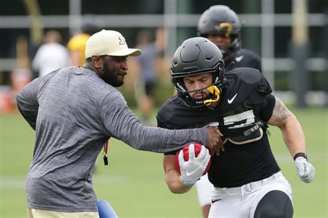 Louisville Officially Names Chris Barclay as Running Backs Coach