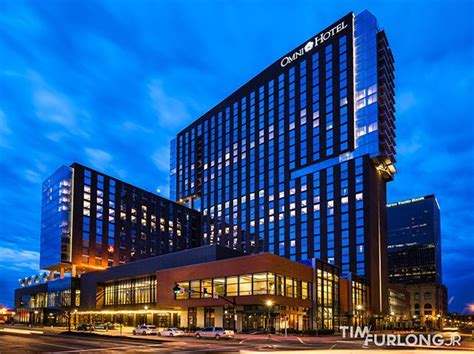 Louisville omni. One of the big selling points of the Omni hotel in Louisville is that it has a pool—a rarity for Louisville hotels! So if this is a big decision factor for you, then the … 