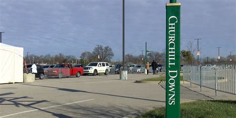 Louisville opens mass drive-thru testing site at Churchill Downs - WAVE