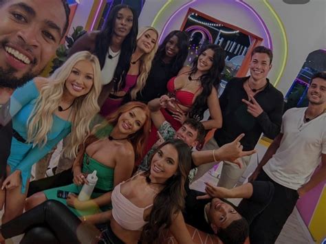 Love island usa season 4. Twelve new islanders are coming to shake things up in the villa for 4 days of temptation. See their photos, fun facts, and celebrity crushes before they … 