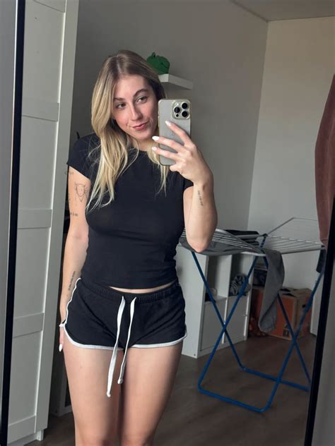 🍆 Lovely_Sarahh Onlyfans Leaked [HD]