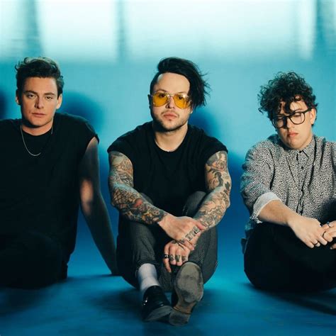Lovelytheband - lovelytheband. 29,721 likes · 11 talking about this. "conversations with myself about you" available everywhere now! follow us @lovelytheband.