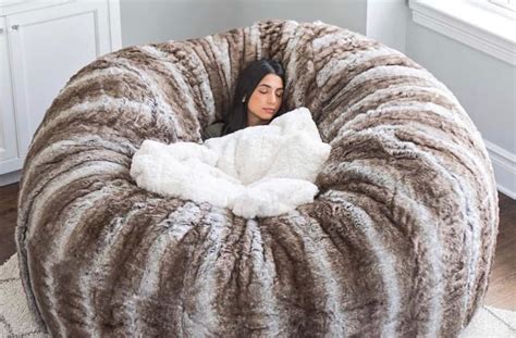 Lovesacs. Apr 11, 2023 · Costco is hosting a Lovesac event where couches are set up in-store so you can see if the hype is warranted (and, spoiler alert, it definitely is). “When I was at Costco yesterday, Lovesac was there set up with a Costco bundle,” Laura from the @costcohotfinds Instagram account said in an April 8 video. “This is a great opportunity to sit ... 