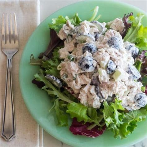 Low FODMAP Chicken Salad with Grapes & Almonds