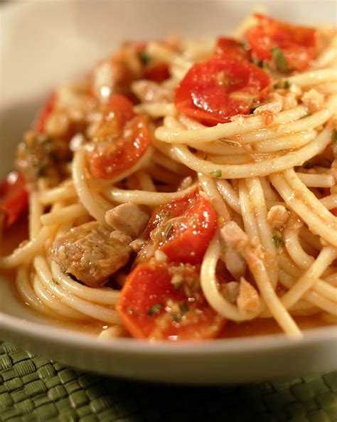 Low calories spaghetti. Spaghetti or Konjac noodles are both amazing. Konjac for volume and spaghetti for taste :)I said tbsp instead of obviously teaspoon salt, sorryConnect on IG:... 