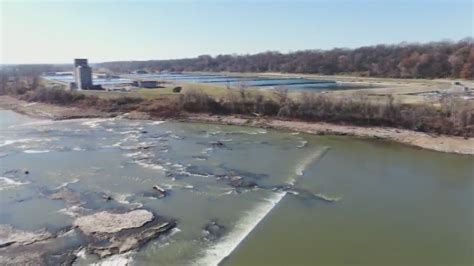 Low river levels cause problems for Missouri farmers transporting harvested goods