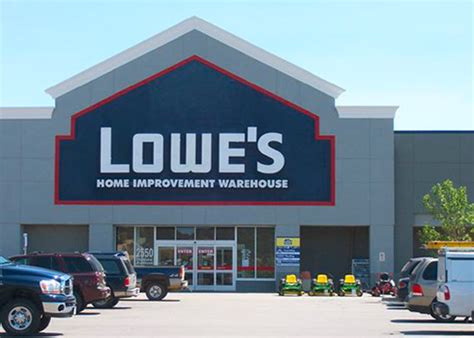 Lowe’s Goes Public. Lowe’s becomes a publicly-traded company on October 10, 1961. Roughly 400,000 shares are sold at $12.25 per share on the first day of trading.. 