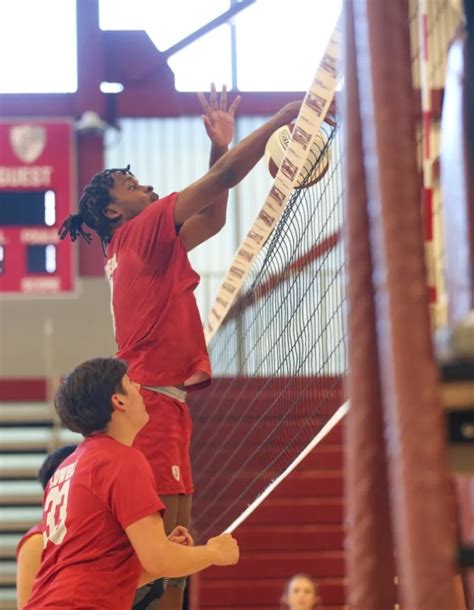 Lowell nets boys volleyball victory over North Andover