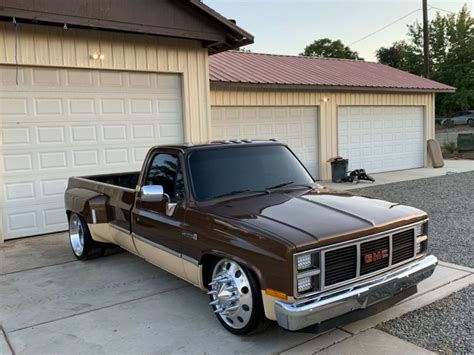 Lowered squarebody dually. Today on 200 Degrees I drive my friends 1979 Crew Cab Dually Long Box LBZ NV4500 swapped Square Body Chevrolet truck. And if that title sounds long, don't wo... 