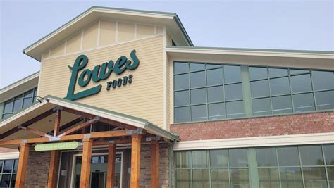 Lowes Foods is an American supermarket chain based in Winston-Salem, North Carolina. The chain initially grew in the mountains of North Carolina and rural areas of Virginia, but, starting in the late 1990s, it expanded in metropolitan areas of …. 