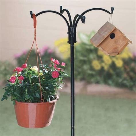 Lowes outdoor plant hangers. BEST OVERALL: La Jolie Muse Hanging Planter Pots – Set of 2. BEST BANG FOR THE BUCK: GROWNEER 5 Packs Macrame Plant Hangers. BEST MODERN: Abetree 2 Pcs Hanging Planters for Indoor and Outdoor ... 