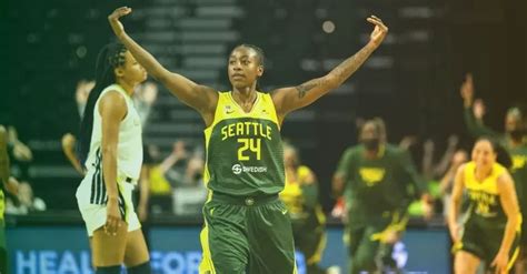 Loyd leads Seattle against Dallas after 26-point game