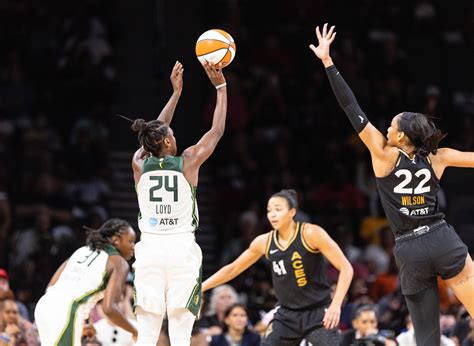 Loyd leads Seattle against Las Vegas after 25-point game