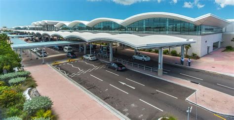 Lpia bahamas. Lynden Pindling International Airport (NAS) Address. 3G2M+3JC, Windsor Field Road, Nassau, The Bahamas. Phone +1 242-702-1010. Web Visit website. Nassau is the main international travel hub for the Bahamas, and while Freeport, the Exumas, and other Bahamian destinations have their own airports, Lynden Pindling … 