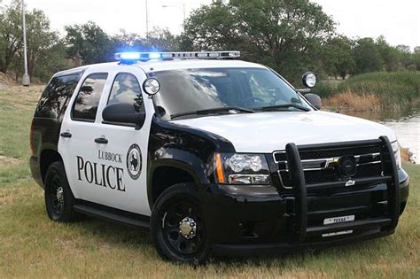 Lubbock pd. The Lubbock Police Department said two people had serious injuries after a rollover near East Loop 289 and Idalou Road on Thursday morning. One person had minor injuries, according to police. 