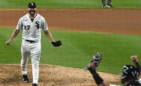 Lucas Giolito is lifted after 6 no-hit innings — and Liam Hendriks gets his 1st save — in the Chicago White Sox’s 3-2 win