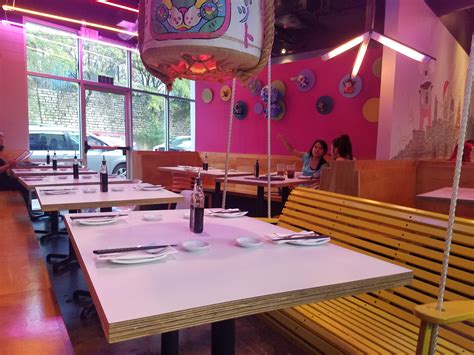 Lucky robot. Lucky Robot offers Tokyo-inspired street fare such as Asian tacos, sushi and dumplings, plus saké punch. Located at 1303 S. Congress Ave., Austin, TX, it is open for … 