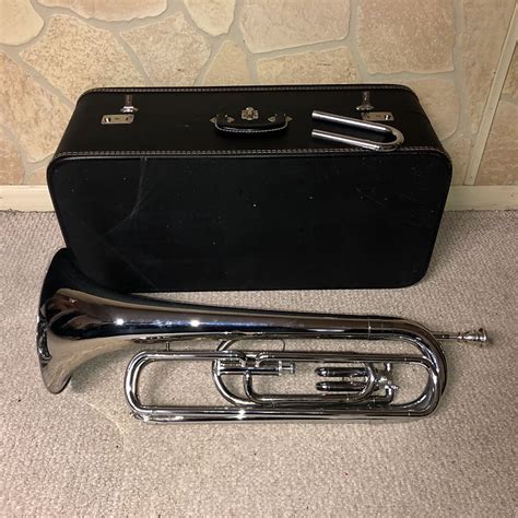 Ludwig Classic Single-Valve Baritone Bugle & Case Reverb