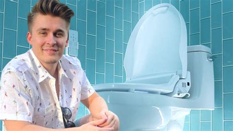 Ludwig bidet. Ludwig Ahgren is an incredibly popular streamer. He’s been exclusive to YouTube since December 2021 and is currently pulling in anywhere from 25 to 50 million … 