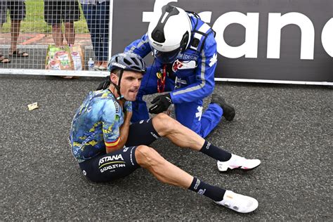 Luis Leon Sanchez ruled out of the Tour de France with a broken collarbone