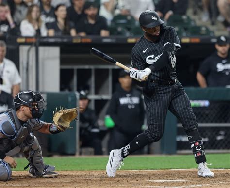 Luis Robert Jr.’s walk-off single gives Chicago White Sox their 6th win in last 7 games to stay 3½ games out of 1st in AL Central