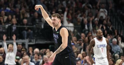 Luka Doncic scores 44 points in Mavericks’ 144-126 tournament win over Clippers