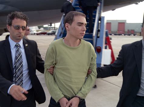 Oct 16, 2014 · Canadian Luka Magnotta, 32, has admitted to killing and dismembering Jun Lin, videotaping the acts and mailing parts of the body to elementary schools and to two Canadian political parties. He is ... . 