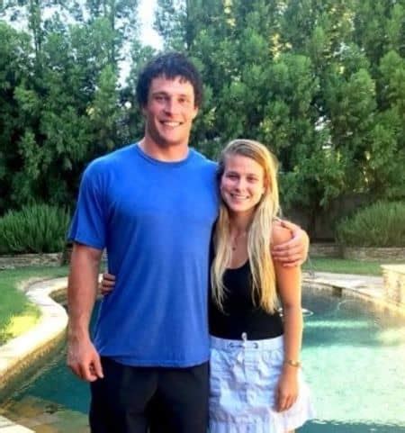 Luke kuechly wife. Sep 6, 2023 · Former Carolina Panthers linebacker Thomas Davis talks about Cam Newton, Bryce Young, Luke Kuechly and coming back from three torn ACLs in a revealing interview ... my wife, being right there ... 