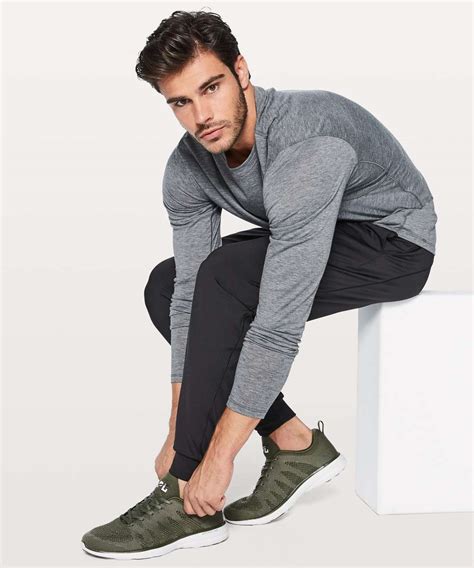 Lulu lemon mens. Cityverse fits true to size for most; Tailored to the unique morphology of the male foot for a better fit and feel; Those with a wider foot should consider going up a half size 