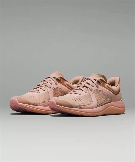 Lululemon tennis shoes. Explore and purchase iconic Golden Goose sneakers, clothing for men and women, bags, and accessories. Enter the world of Golden Goose. 
