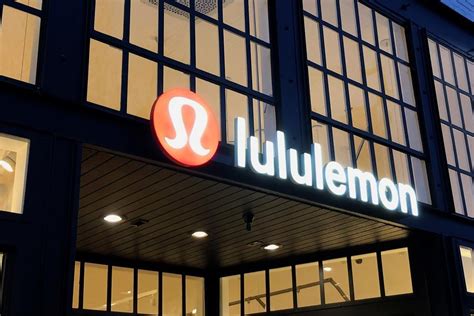 Lululemon ups forecast, tops expectations with double-digit earnings growth