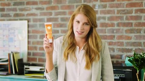 Lume spokeswoman. Dr Shannon Klingman - Founder and CEO of Lume Deodorant - shares 3 BOLD reasons for giving Lume Deodorant a try! #1 It's a water based cream that rubs... | odor, chief executive officer, cream,... 