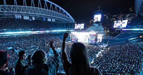 Lumen field concerts. Concert review. Taylor Swift was just getting warmed up. With a little help from a sold-out Saturday night crowd at Lumen Field that came ready to scream every line, Earth’s biggest pop star had ... 