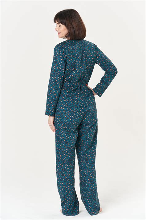 Luna Pyjamas Sewing Pattern from Sew Over It perfect for beginners!