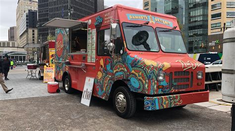 Lunch truck. The Spitfire BBQ Food Truck, Bangalore From Kammanahalli, Bangalore comes The Spitfire BBQ Truck. Their New-York inspired menu with Chilli Hot Dogs, … 