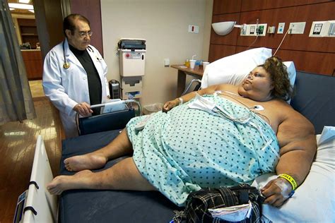 My 600-lb Life alum Lupe Samano had an inspiring weight loss journey. She appeared in Season 4 at 642 pounds. However, shedding pounds wasn't her only problem. The California native also struggled with her marriage. Her husband, Gilbert Donovan, began to lose faith due to her weight gain. Because of this, she finally sought Dr.. 