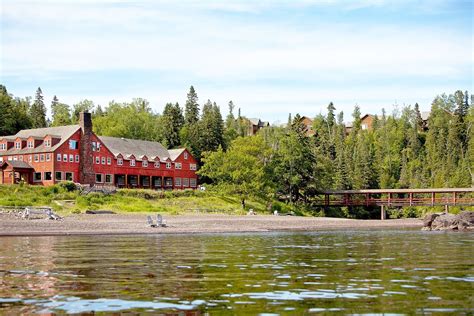 Lutsen lodge. The Lutsen Lodge, and the North Shore wilderness it sits among, has been the site of important moments in the lives of many Minnesotans and others, from winter recreation, to summer weekend ... 