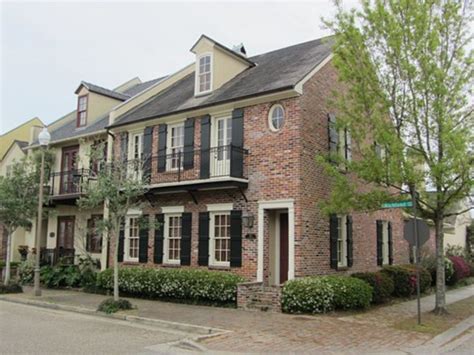 Luxurious low-maintenance living in the heart of Lafayette
