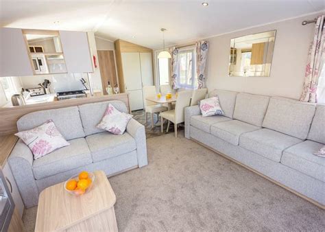 Luxury 3 bed Caravan - Review of The Lakes Rookley Holiday …