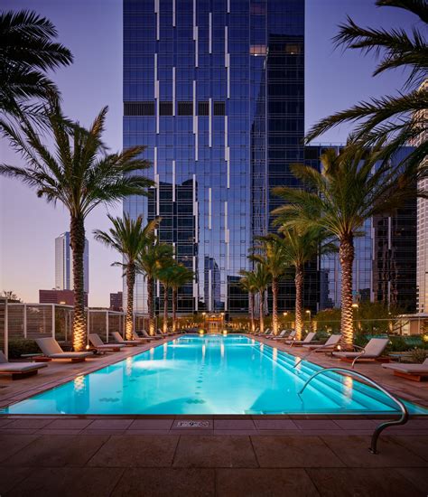 Luxury apartments downtown los angeles. Things To Know About Luxury apartments downtown los angeles. 