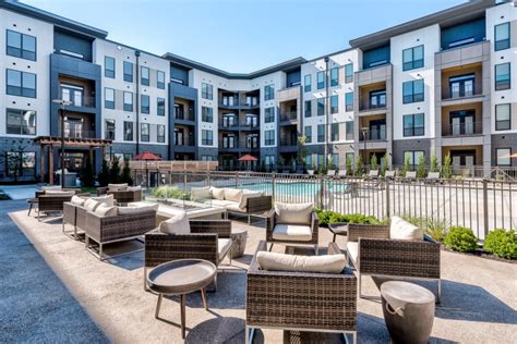 Luxury apartments in cincinnati ohio. home ownership without the. commitment and upkeep. Each unit at The Whitfield features its own washer/dryer, quartz countertops, stainless steel appliances, premium finishes, … 